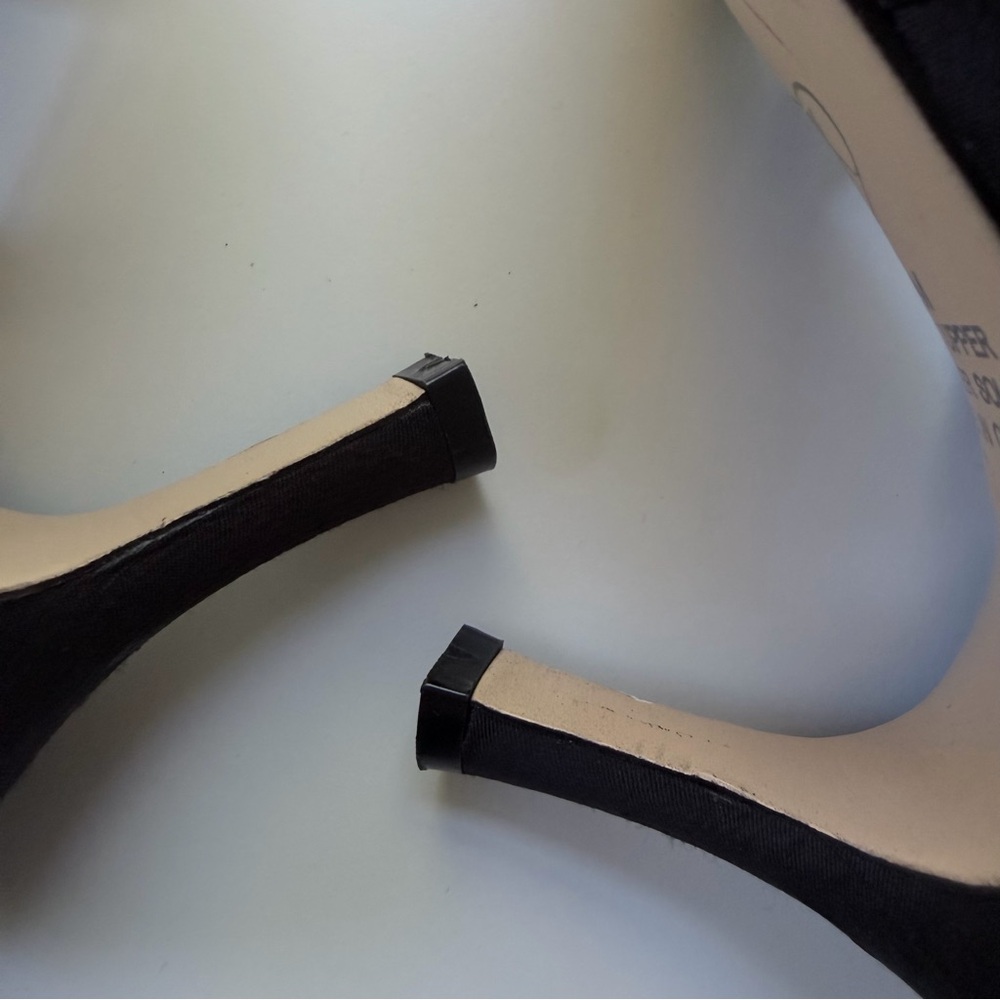 Black Strappy Heeled Sandals with Chain Detail - Picture 12 of 13